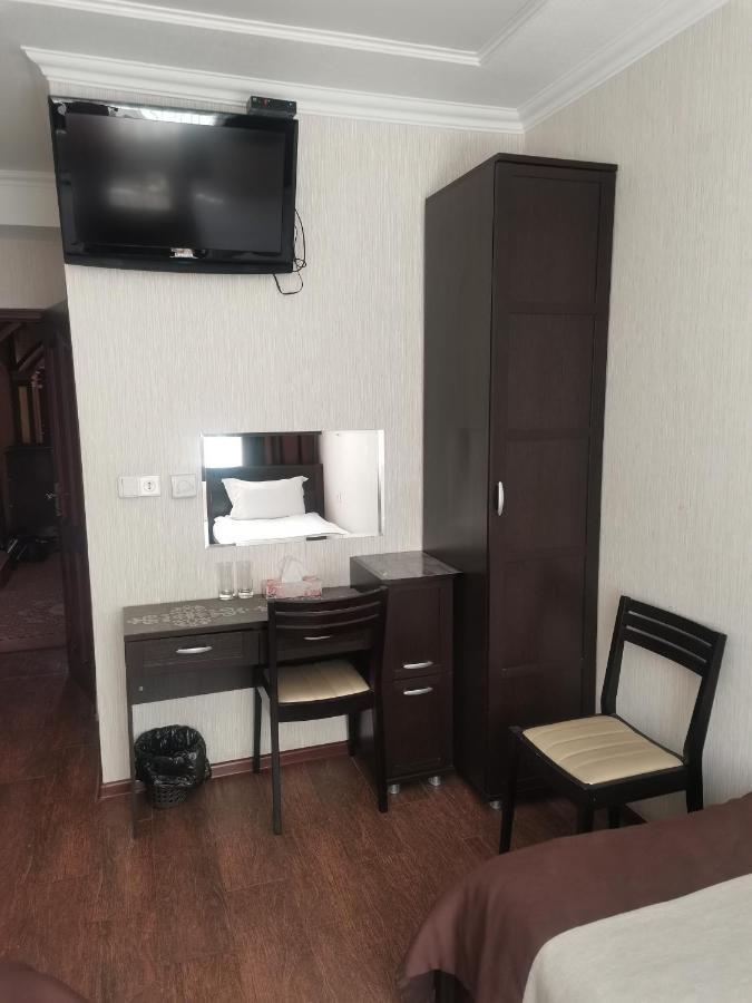 Altyn Adam Hotel เปโตรปาฟลอฟส์ค ภายนอก รูปภาพ