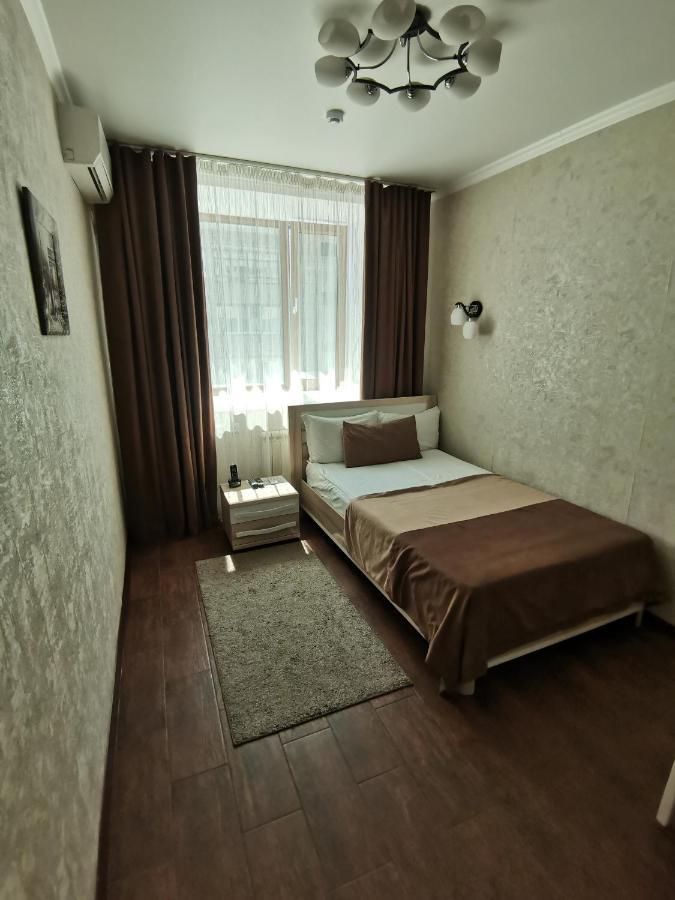Altyn Adam Hotel เปโตรปาฟลอฟส์ค ภายนอก รูปภาพ