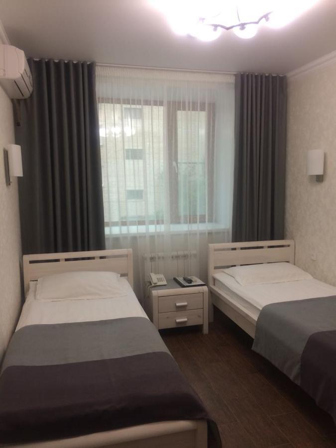 Altyn Adam Hotel เปโตรปาฟลอฟส์ค ภายนอก รูปภาพ