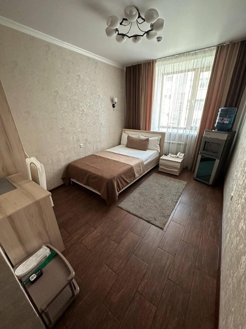 Altyn Adam Hotel เปโตรปาฟลอฟส์ค ภายนอก รูปภาพ