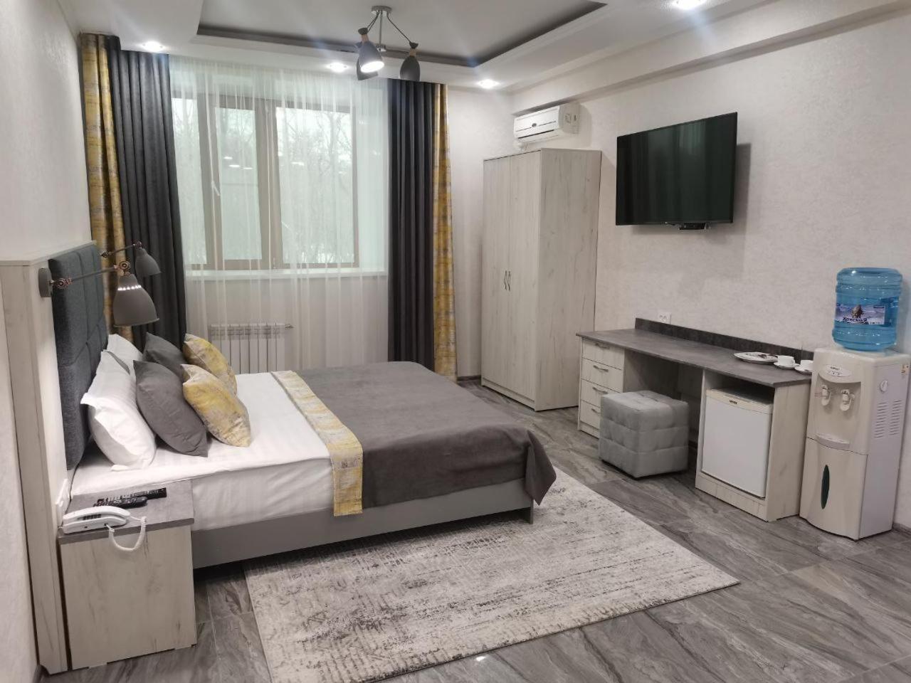 Altyn Adam Hotel เปโตรปาฟลอฟส์ค ภายนอก รูปภาพ