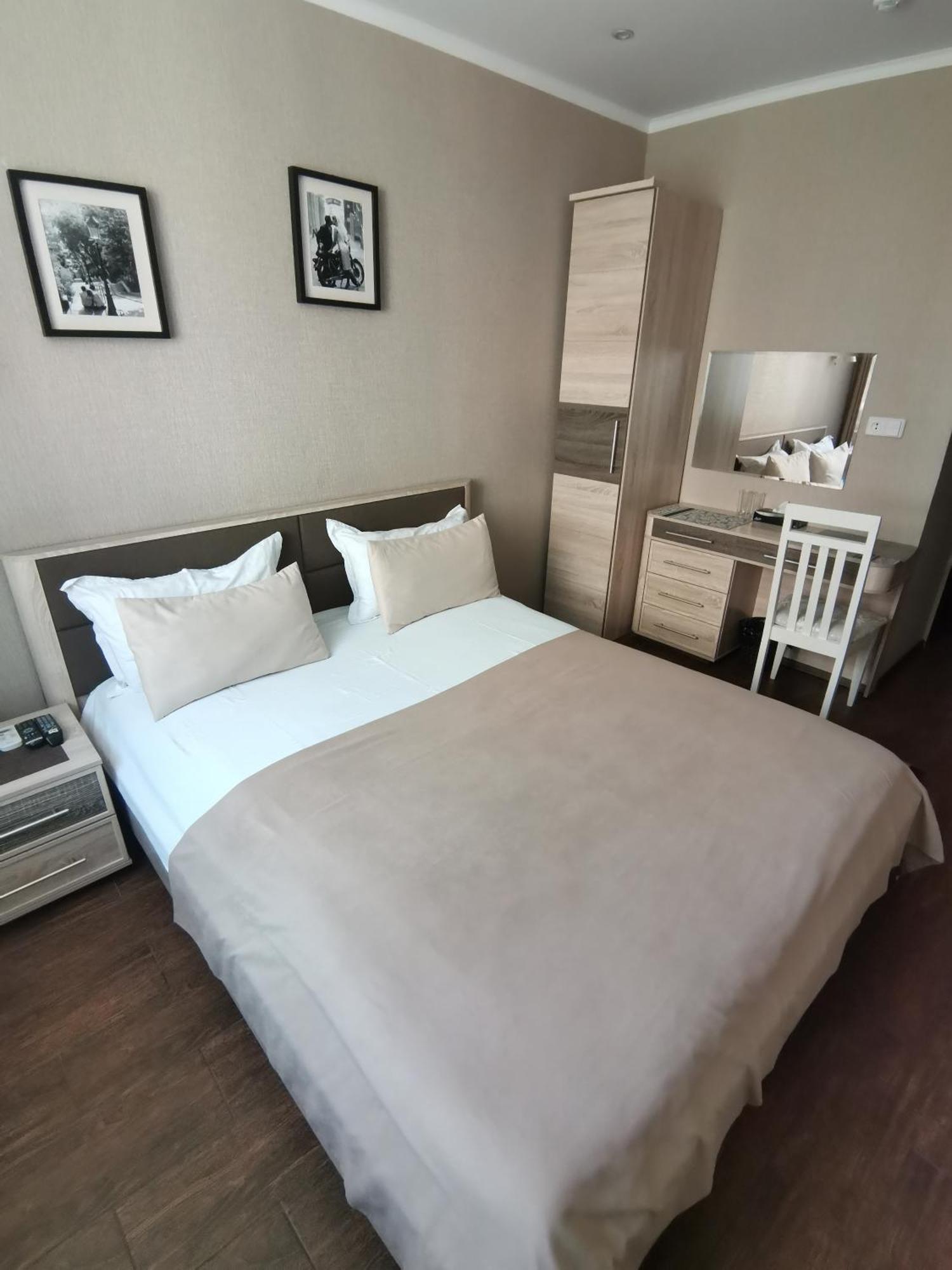 Altyn Adam Hotel เปโตรปาฟลอฟส์ค ภายนอก รูปภาพ